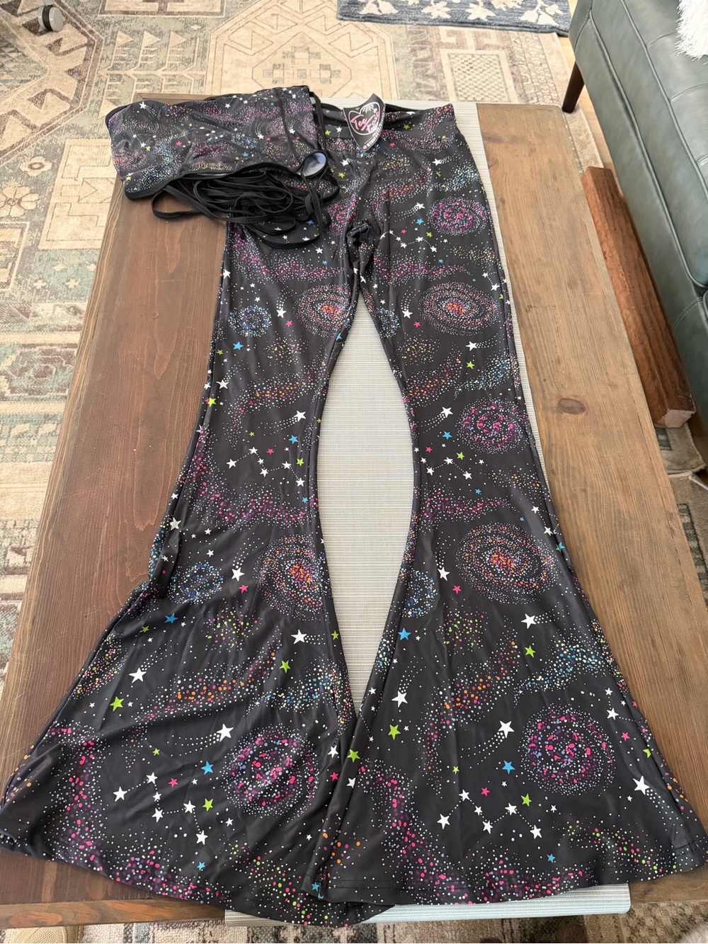 Too Fast Black Galaxy Starburst Flare Set